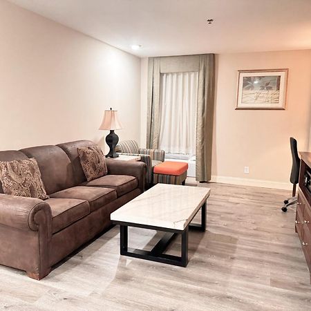 Clayton Plaza Hotel & Extended Stay Экстерьер фото