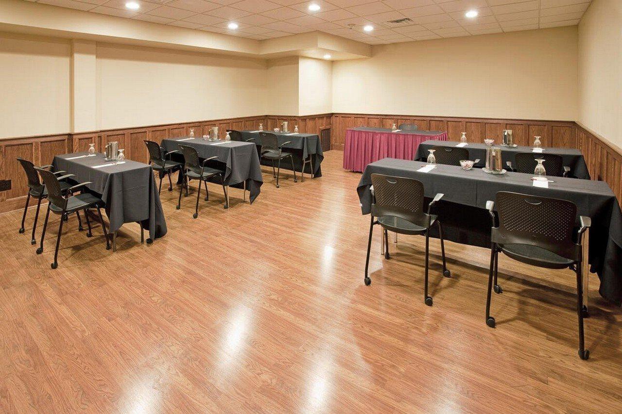 Clayton Plaza Hotel & Extended Stay Экстерьер фото